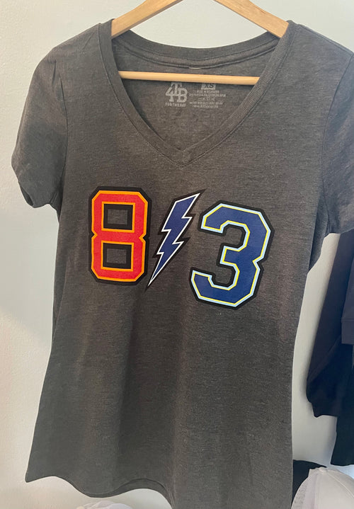 Ladies 813 V-neck tee